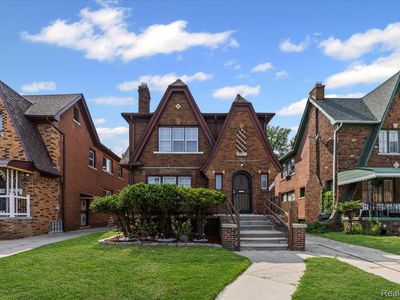 17379 Stoepel St in Detroit