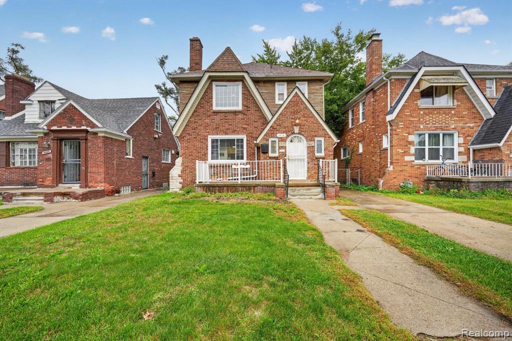 19178 San Juan Dr brick colonial exterior